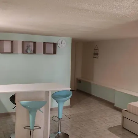 Apartment Lovely Groundfloor Terraced House Baja Sardinia